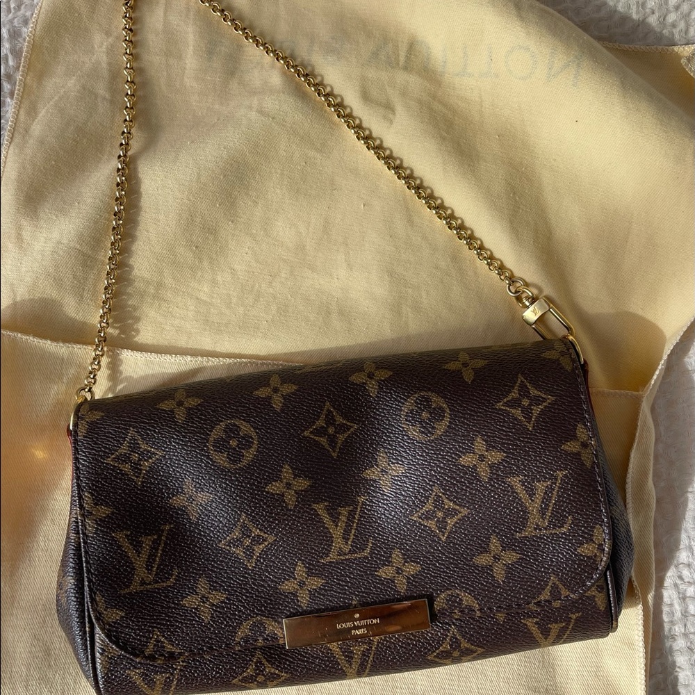 ❌SOLD❌ **Louis Vuitton Favorite pm bag